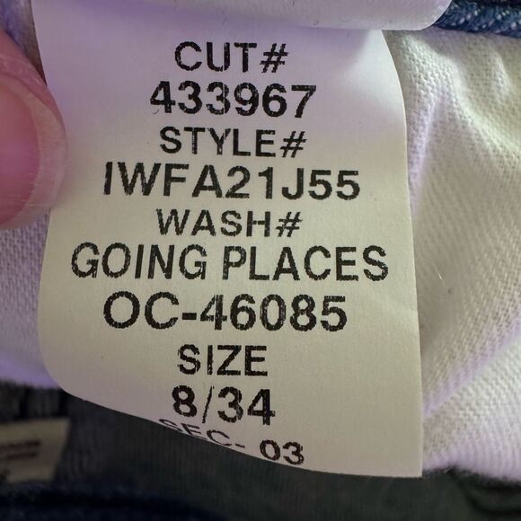 Idyllwind Straight Leg Distressed Jeans in Going Places Dark Medium Wash Size 8 - Picture 15 of 15